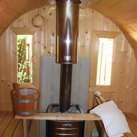 מלון Dreimaedelhaus