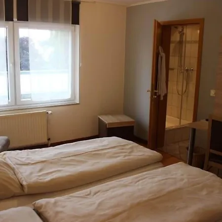 Dreimaedelhaus 3*