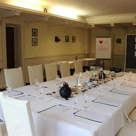 Hotel Dreimaedelhaus