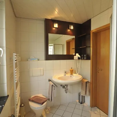 Dreimaedelhaus