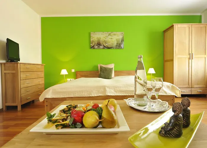 Hotel Dreimaedelhaus