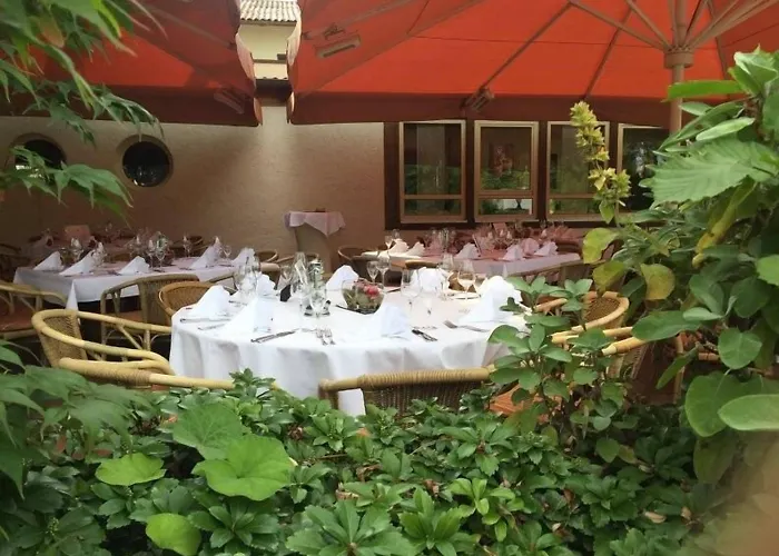 Hotel Dreimaedelhaus 3*